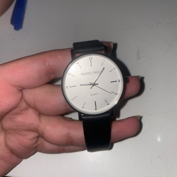 Daniel Philips Watch! Perfectly condition!! - Picture 2 of 4